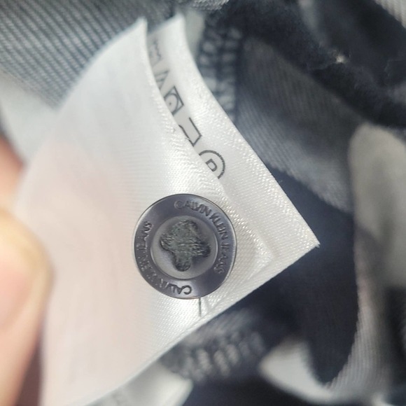 Calvin Klein Plaid Top Womens Sz S/P/CH Black White - Picture 8 of 8